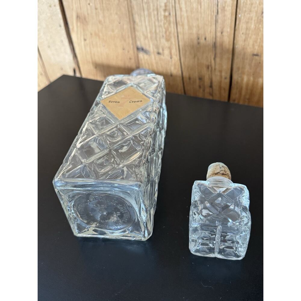 1960s MCM Seagram’s 7 Crown Whiskey Decanter Diamond Pattern Glass w/ Stopper - Picture 2 of 16